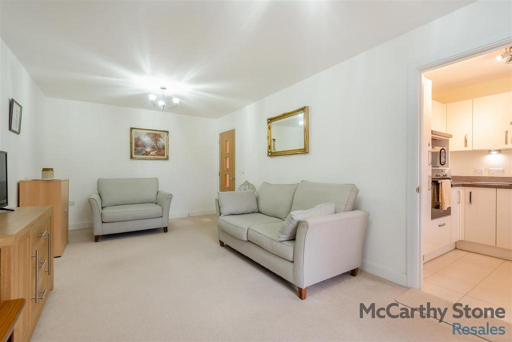 8678204-interior04.jpg