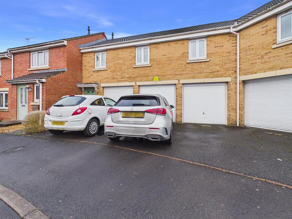 Garage &amp; Parking