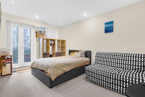 2 bedroom flat for sale, High Street, Stratford, E15