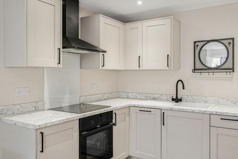 2 bedroom flat for sale, Kent Road, Orpington, BR5