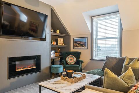 undefined, Flat 3, 3 Hollins Road, Harrogate, HG1