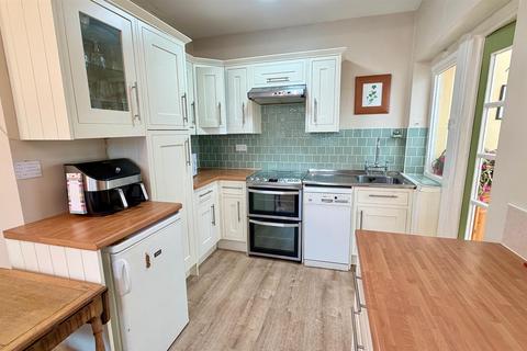 4 bedroom detached house for sale, Holyrood Avenue, Old Colwyn, Colwyn Bay