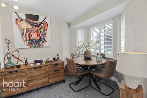 3 bedroom semi-detached house for sale, Collington Road, Aylesbury