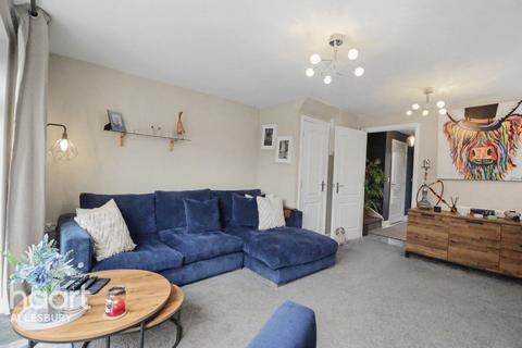 3 bedroom semi-detached house for sale, Collington Road, Aylesbury
