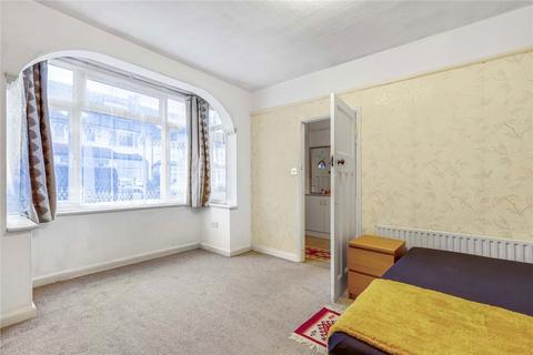 undefined, Blakenham Road, London SW17