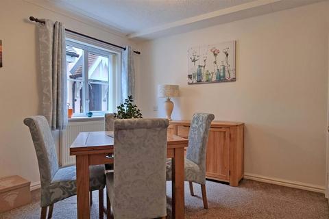 3 bedroom terraced house for sale, Silver Street, Wythall