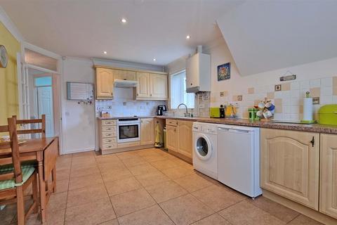 3 bedroom terraced house for sale, Silver Street, Wythall
