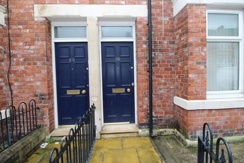 2 bedroom flat to rent, Westbourne Avenue, Gateshead NE8