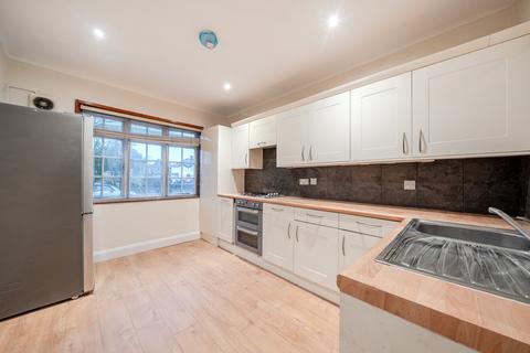 undefined, Commonside East, Mitcham CR4