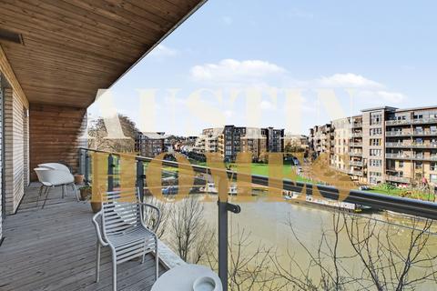 2 bedroom flat for sale, Essex Wharf, London, E5
