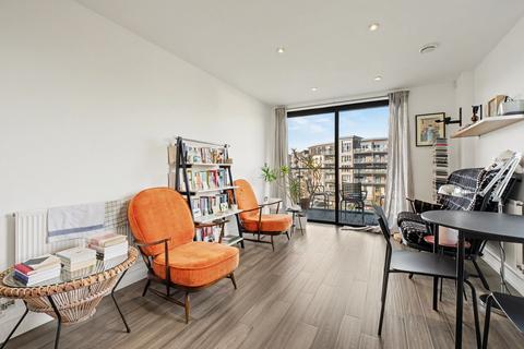 2 bedroom flat for sale, Essex Wharf, London, E5