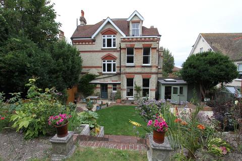 2 bedroom apartment for sale, Silverdale Road, Eastbourne BN20