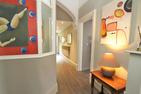 2 bedroom apartment for sale, Silverdale Road, Eastbourne BN20