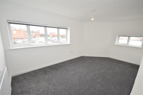 2 bedroom flat to rent, Charlotte Street Portsmouth Hampshire