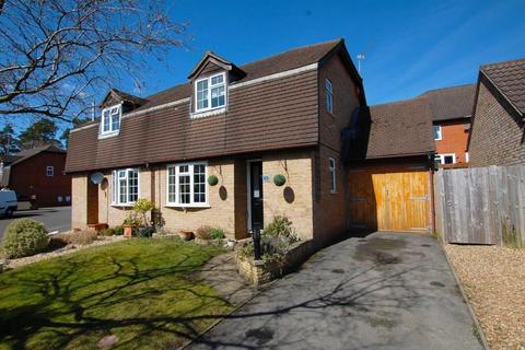 3 bedroom semi-detached house for sale, St Andrews Road, Whitehill GU35