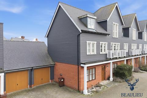 4 bedroom end of terrace house for sale, Beaulieu Park CM1