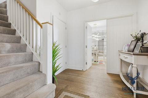 4 bedroom end of terrace house for sale, Beaulieu Park CM1