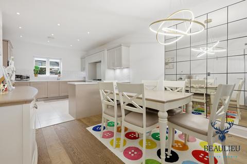 4 bedroom end of terrace house for sale, Beaulieu Park CM1
