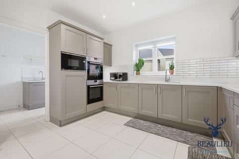 4 bedroom end of terrace house for sale, Beaulieu Park CM1