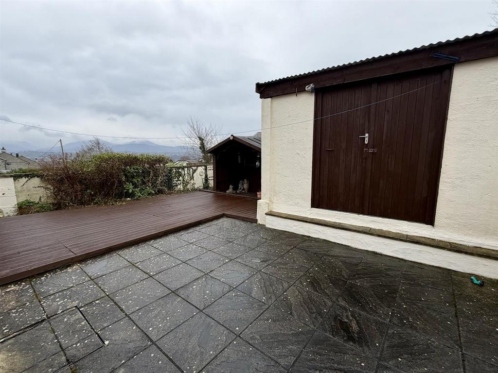 Detached Workshop
