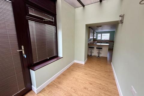 3 bedroom end of terrace house for sale, Bro Llewelyn, Llandegfan