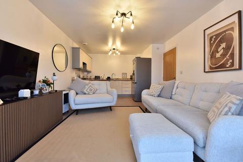 2 bedroom apartment for sale, Guardians Walk, Stourbridge DY8