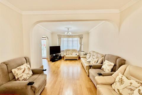 undefined, Kenton Avenue, Southall
