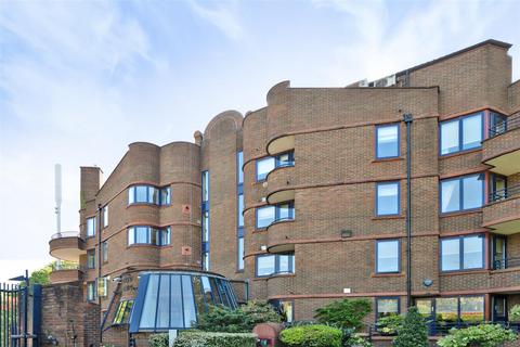 Savoy Court, Firecrest Drive, Hampstead, NW3
