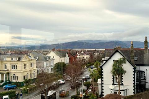 3 bedroom apartment for sale, Abbey Road, Llandudno
