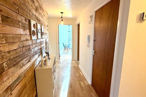 3 bedroom apartment for sale, Abbey Road, Llandudno