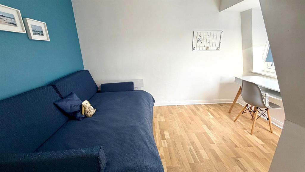 Bedroom 3/dining room