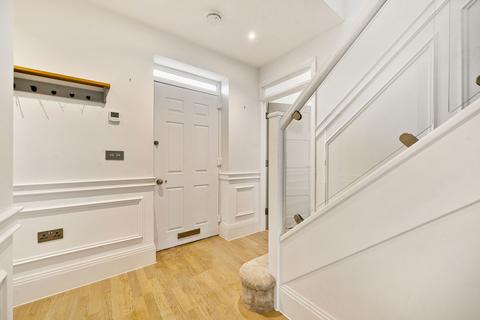 undefined, The Grove, Winchester SO23