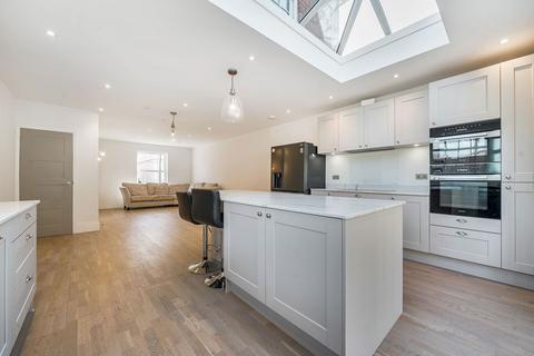 undefined, The Grove, Winchester SO23
