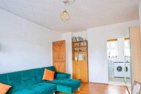 2 bedroom flat to rent, Bevenden Street, Hoxton