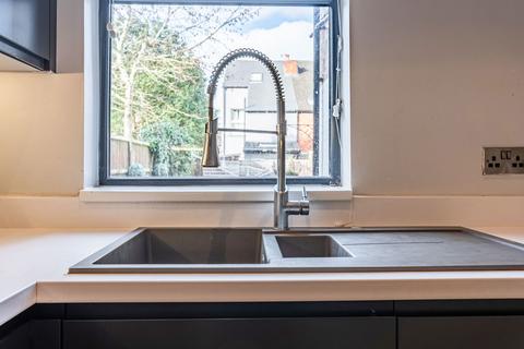 4 bedroom end of terrace house for sale, Charnwood Grove, Nottingham NG2