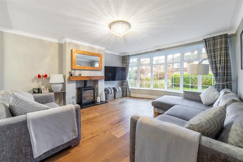 3 bedroom semi-detached house for sale, Belmount Avenue, Melton Park, NE3