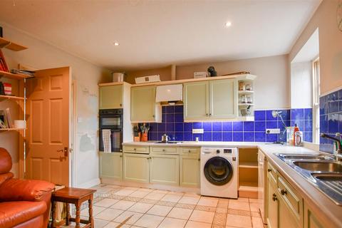 3 bedroom terraced house for sale, Chippenham Park, Chippenham CB7