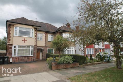 3 bedroom semi-detached house to rent, Westpole Avenue, BARNET