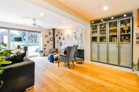3 bedroom detached house for sale, Chapel Street, Thatcham, Berkshire, RG18