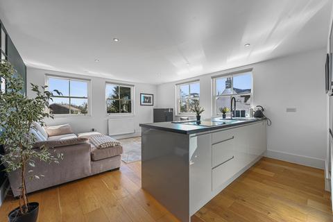 2 bedroom flat for sale, Danbury, Chelmsford CM3