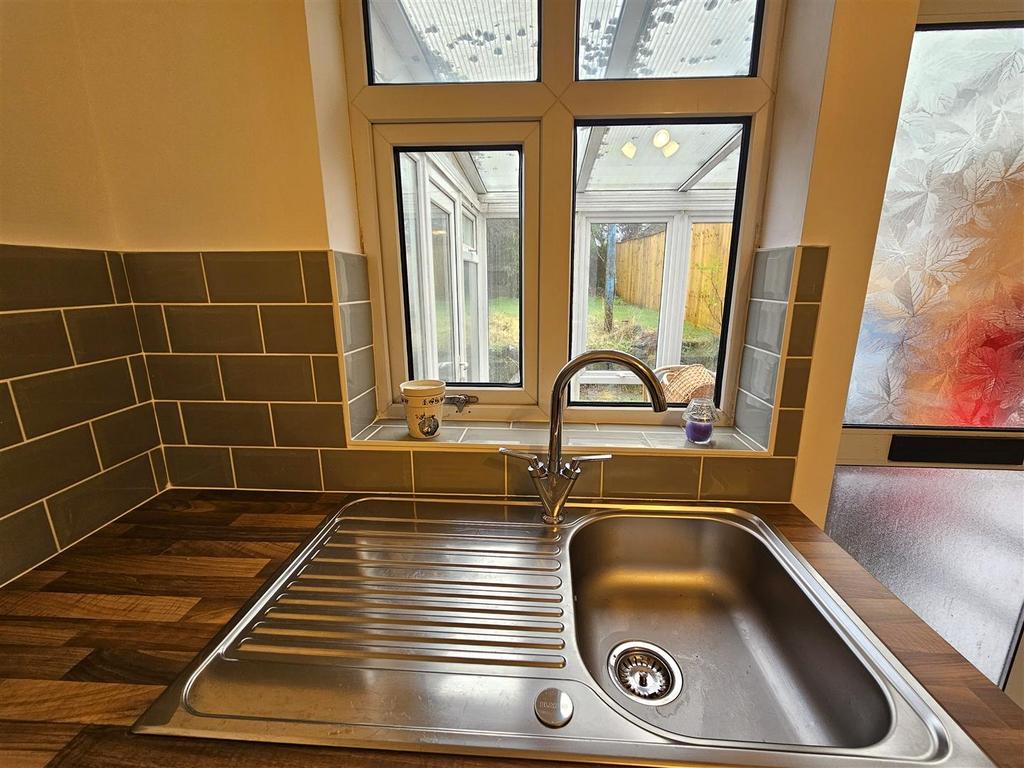 Looking to Conservatory.jpg