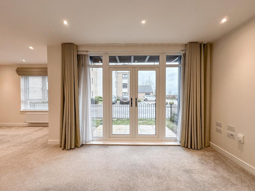 Open plan kitchen living space (4)