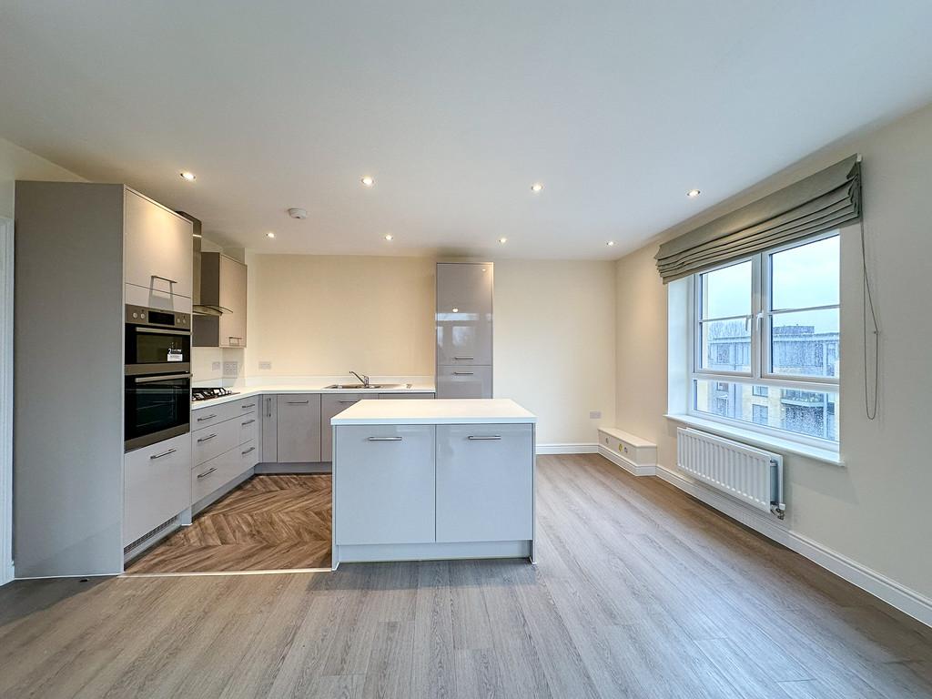 Kitchen Living Space (8)