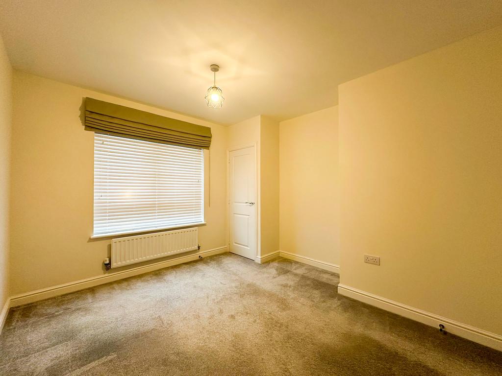 Bedrooom 2
