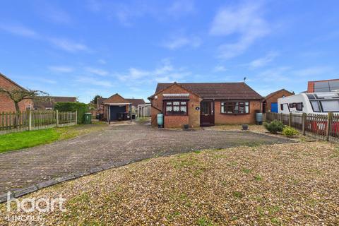 undefined, Corn Close, Fiskerton