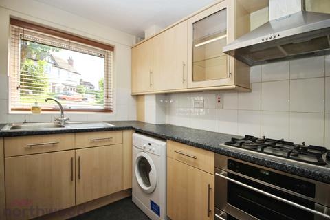 2 bedroom flat for sale, Springfield Road, Chesham, HP5