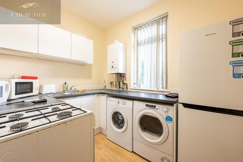 undefined, Ormskirk L39