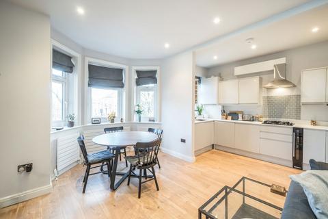 2 bedroom flat for sale, Palace Road, LONDON SW2