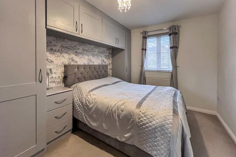 1 bedroom apartment for sale, Kidman Close, Romford RM2