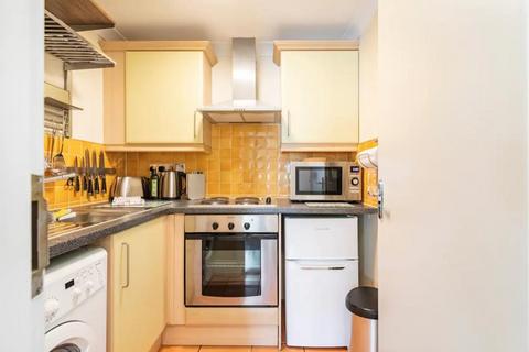 undefined, St. Thomas Road, Finsbury Park, London